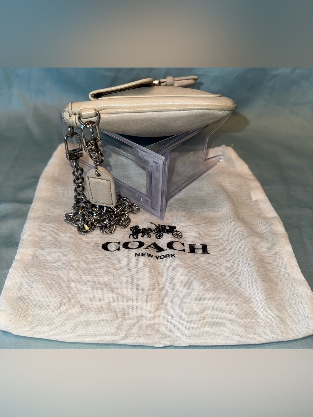 Coach Cream Wristlet Clutch With Dyst Bag - Picture 8 of 11
